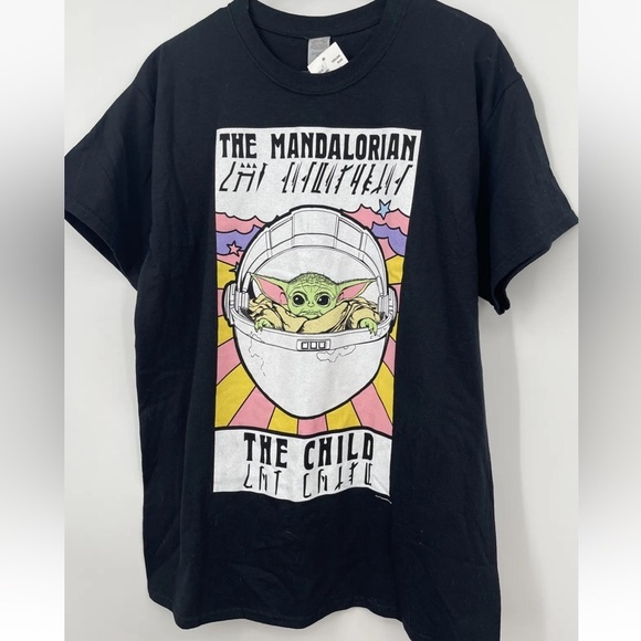 Disney Authentic Adult The Mandalorian The Child Star Wars Shirt L - Picture 1 of 2